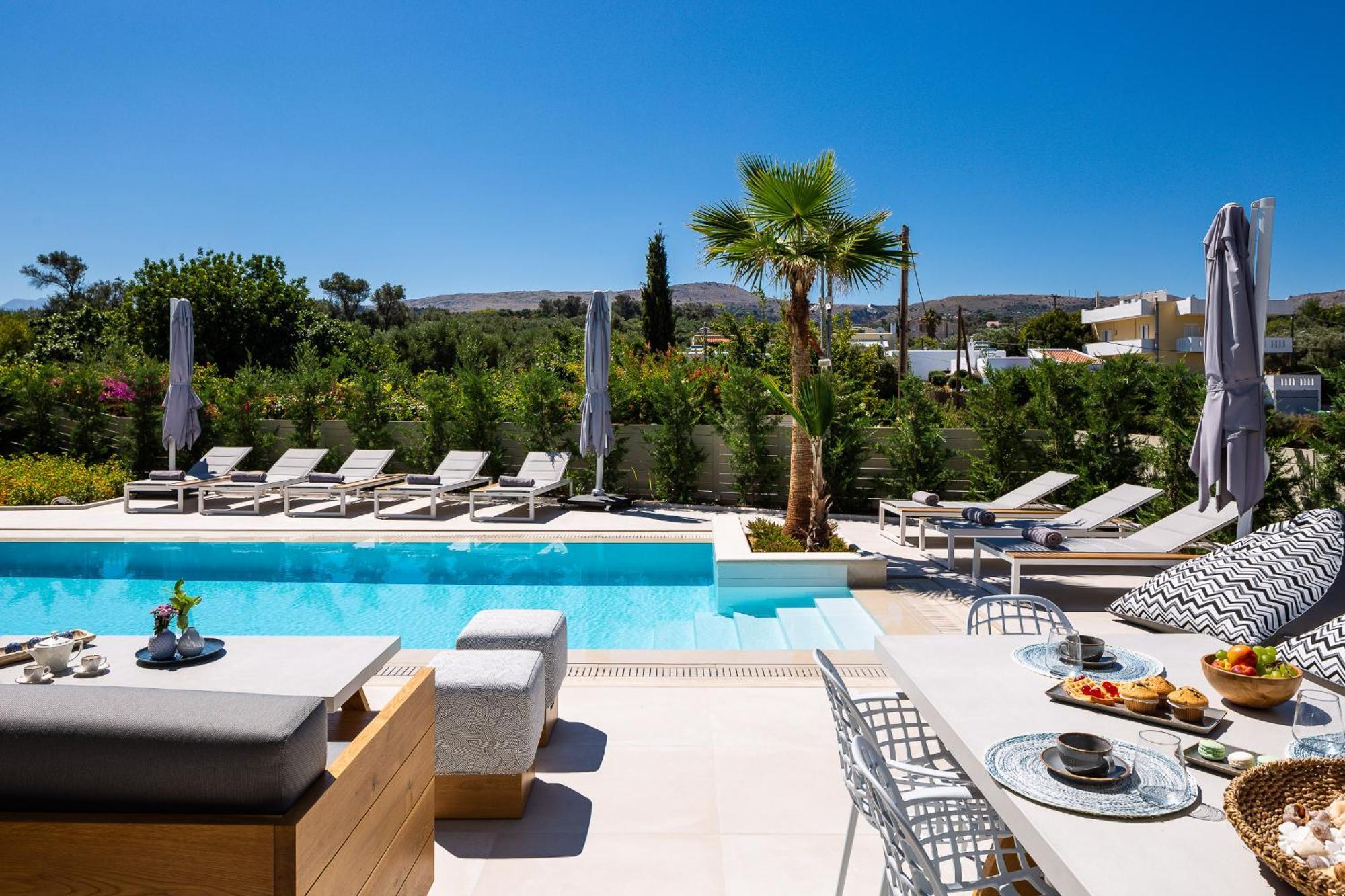 Vasilios Villa, With Pool, Gym & Close To Beach, By Thinkvilla Loutra Exterior foto