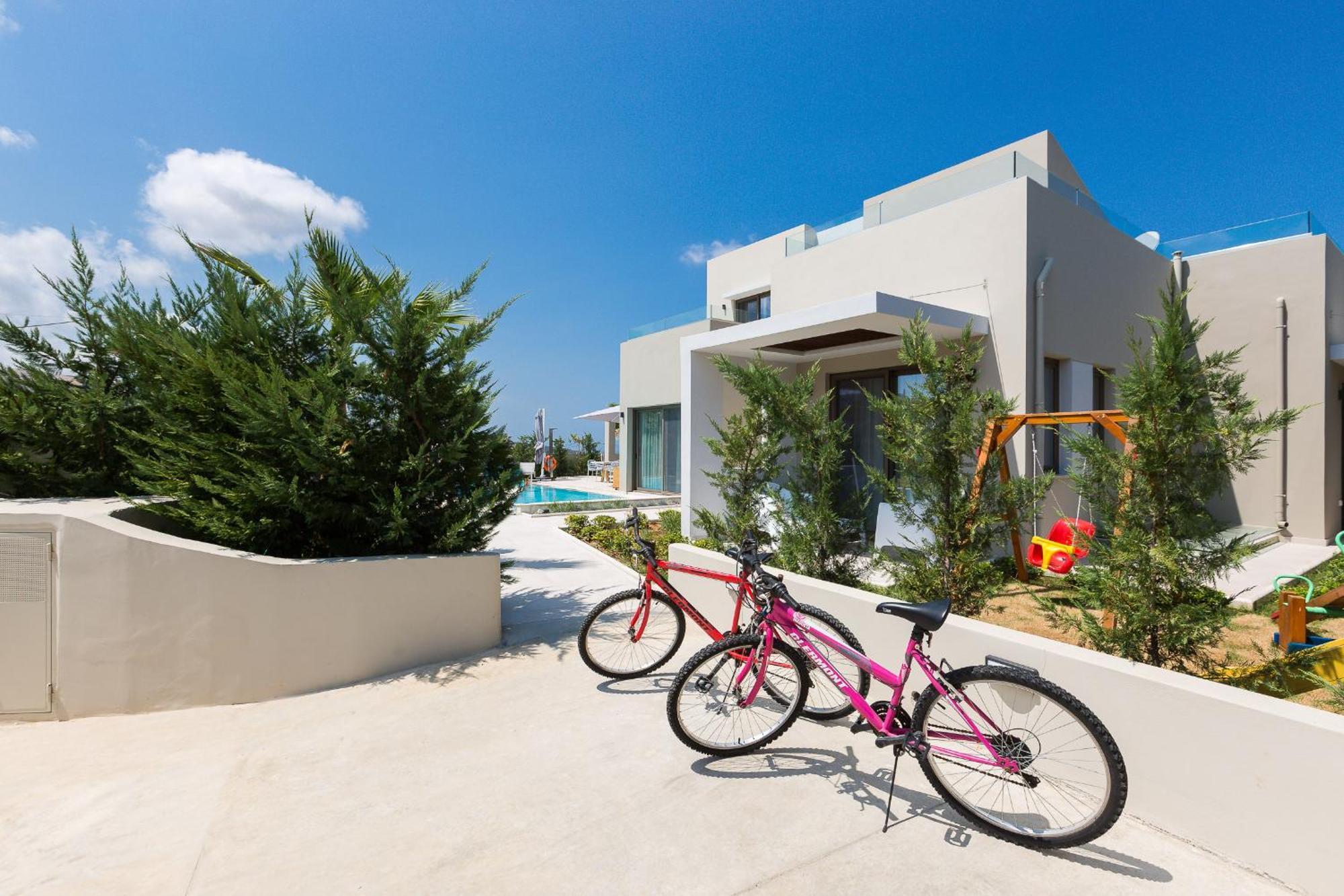 Vasilios Villa, With Pool, Gym & Close To Beach, By Thinkvilla Loutra Exterior foto