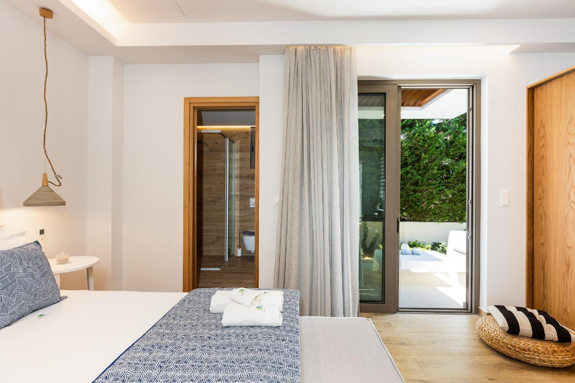 Vasilios Villa, With Pool, Gym & Close To Beach, By Thinkvilla Loutra Exterior foto