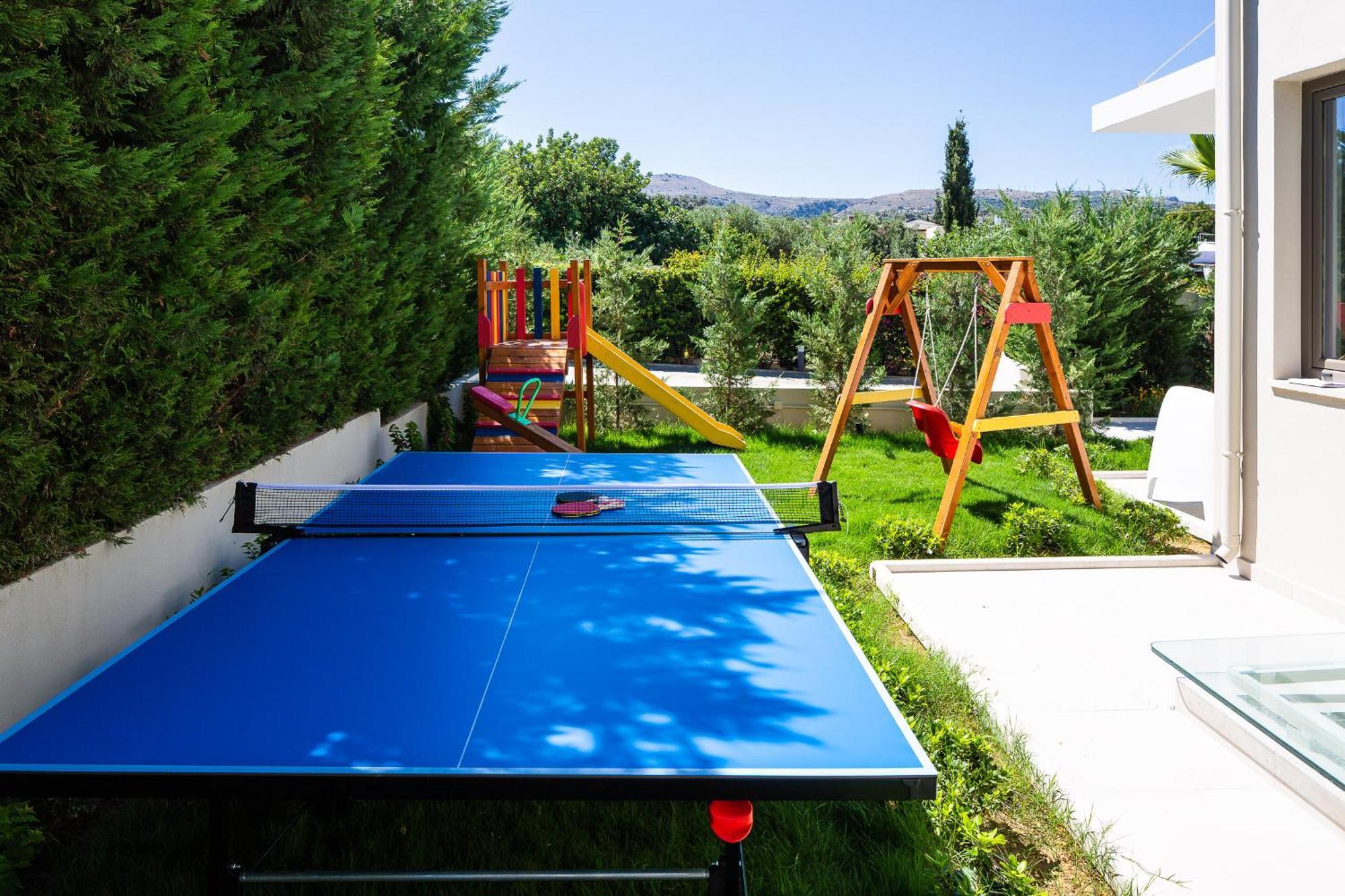 Vasilios Villa, With Pool, Gym & Close To Beach, By Thinkvilla Loutra Exterior foto